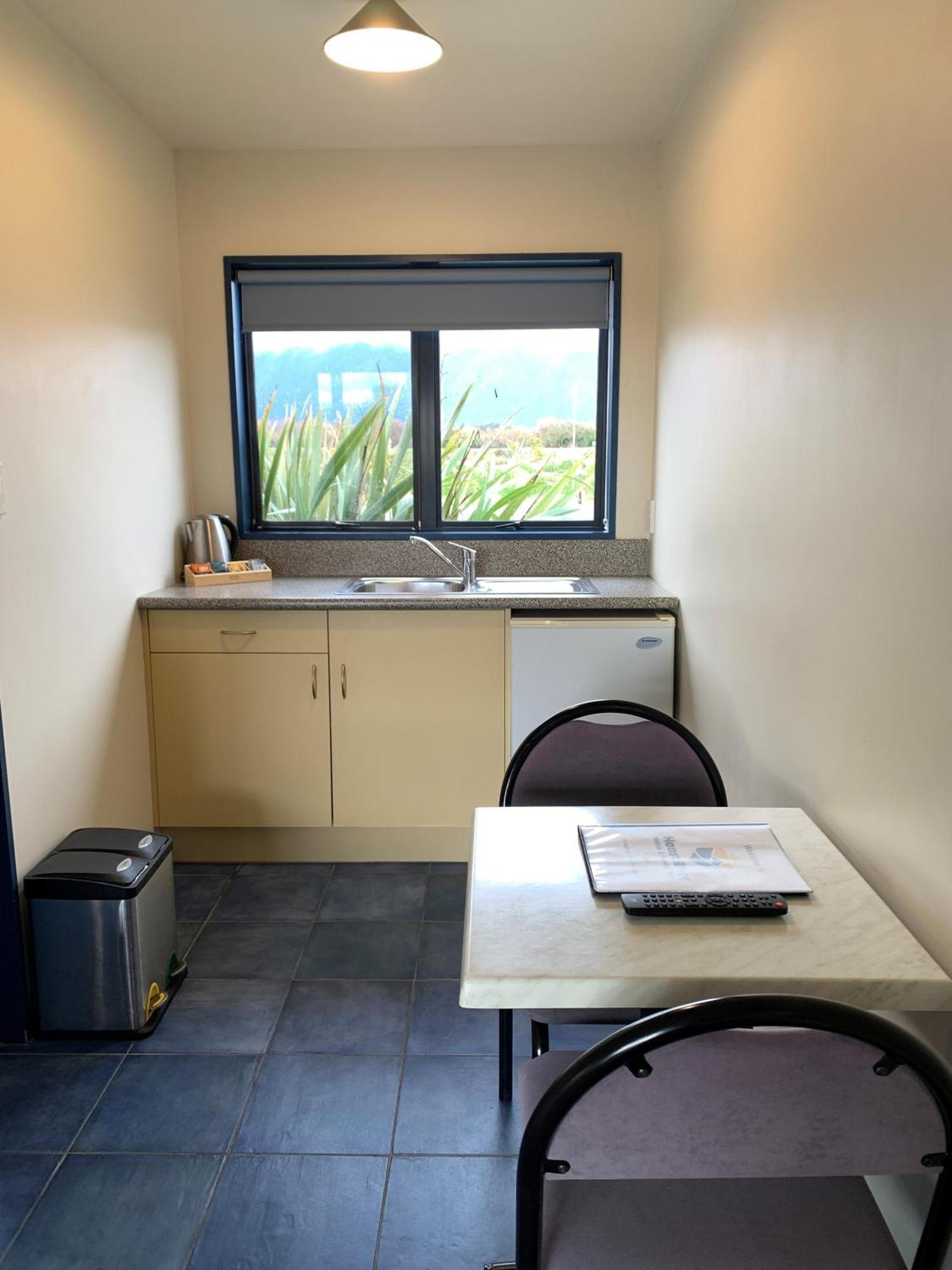 Haast River Motels & Holiday Park Exterior photo